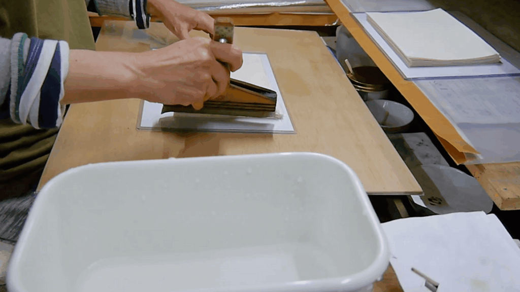 Prepare And Moisten The Paper